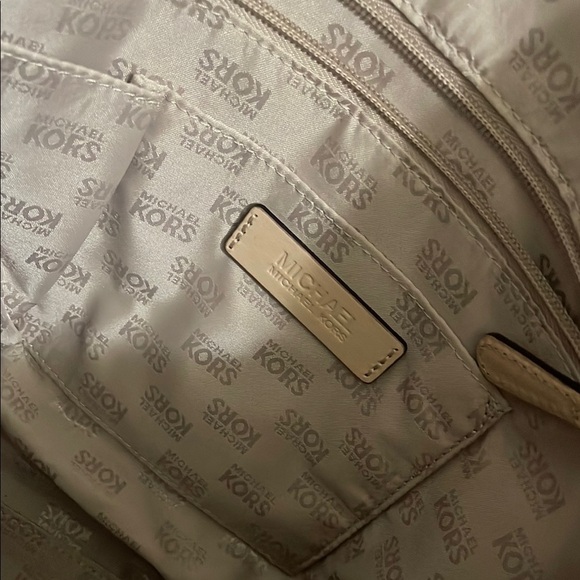 MICHAEL KORS - Yellow Leather Tote Bag - EUC - Picture 7 of 13